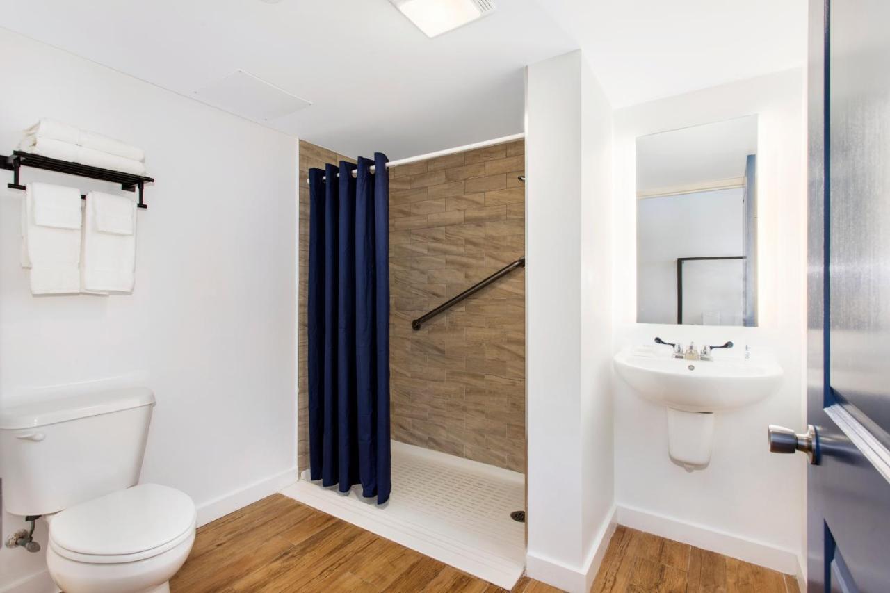 Grove Hotel Cherry Grove Экстерьер фото